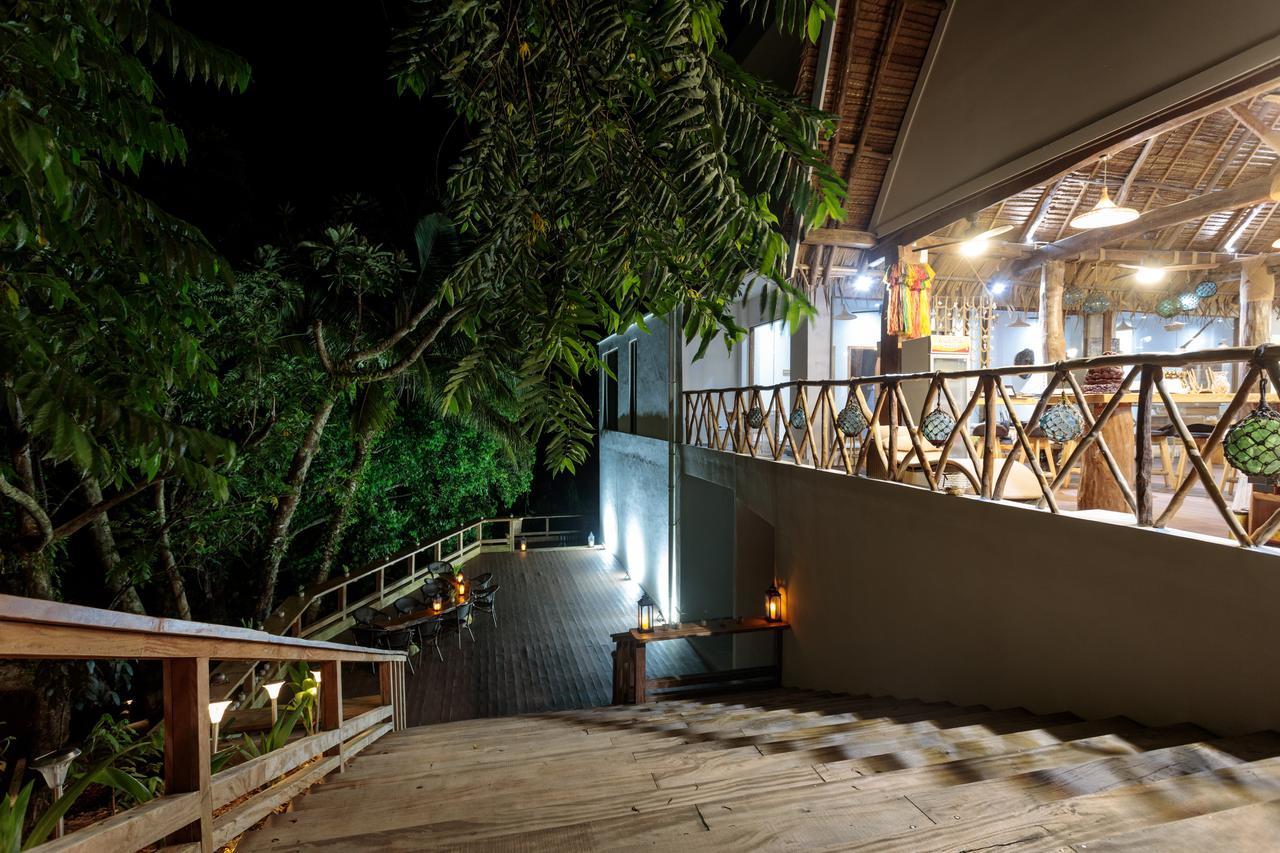 Beluu Sea View Resort Koror Esterno foto